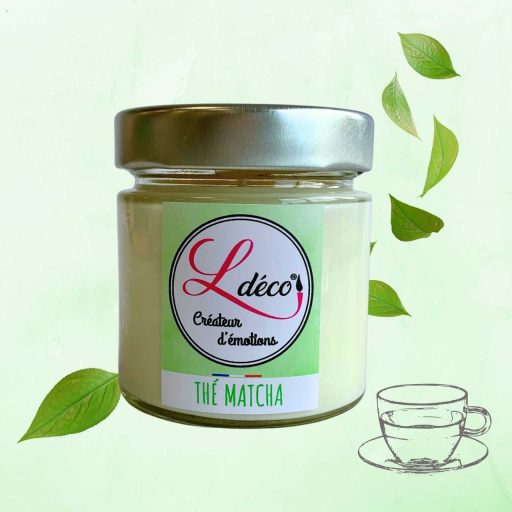 une bougie parfumée au thé matcha en cire naturelle fabriquée en France